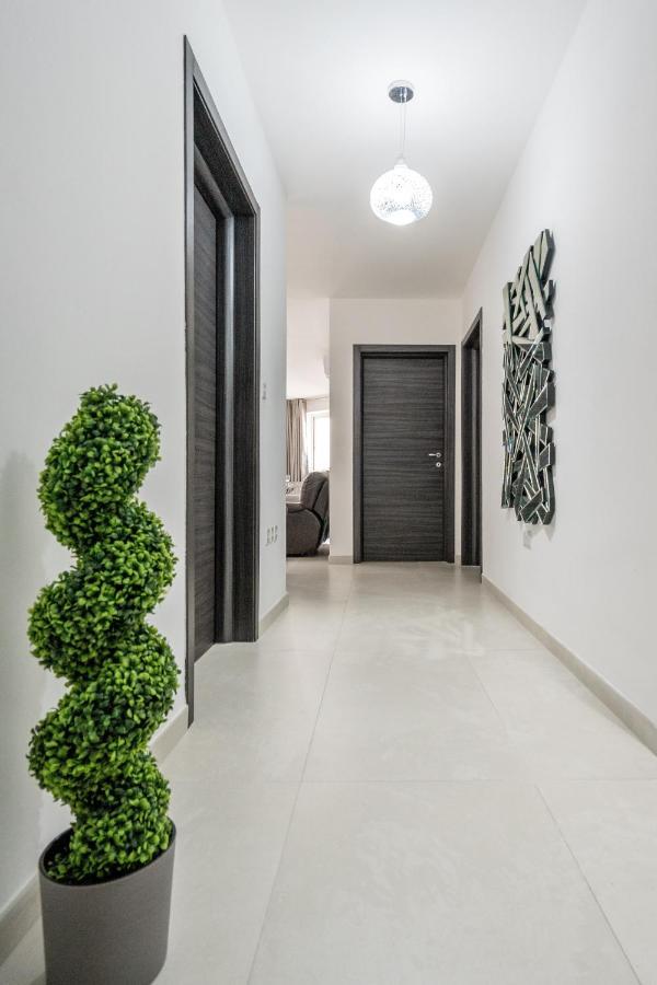 סיינט פול ביי Brand New 3Br Apartment Close To All Amenities מראה חיצוני תמונה
